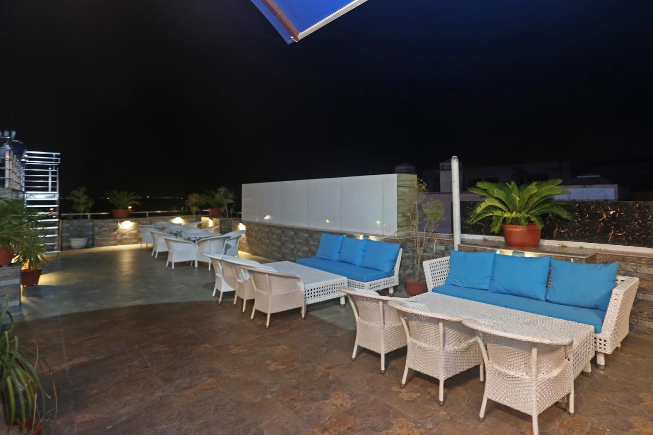 Hotel Pearl Blue Agra  Exterior photo